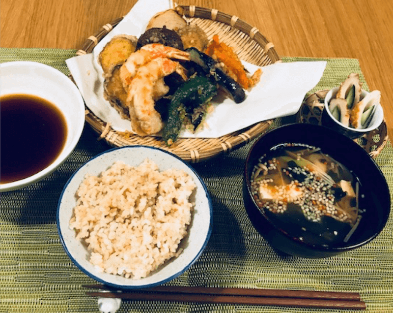 Japanese Tempura Ingredients: Panko, Dipping Sauce, Tempura Plates